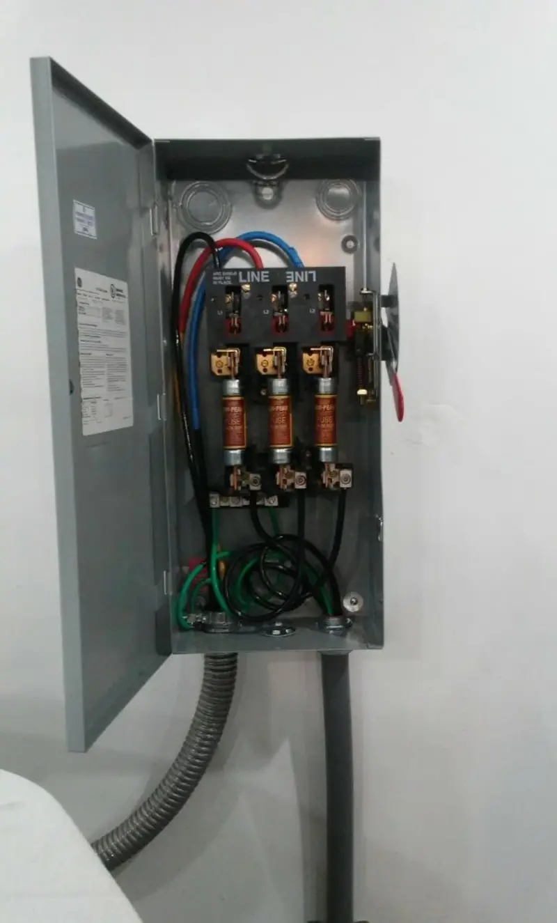 Three-phase disconnect switch installed for Smoke Detector Installation in Wrightstown